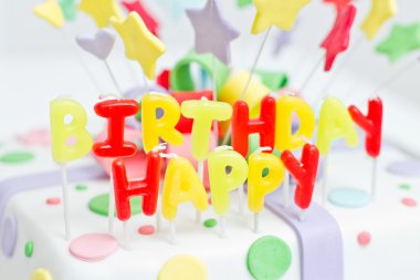 Doğum günü pastası