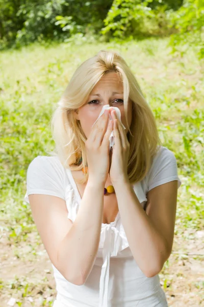 Аллергия на пыльцу — стоковое фото