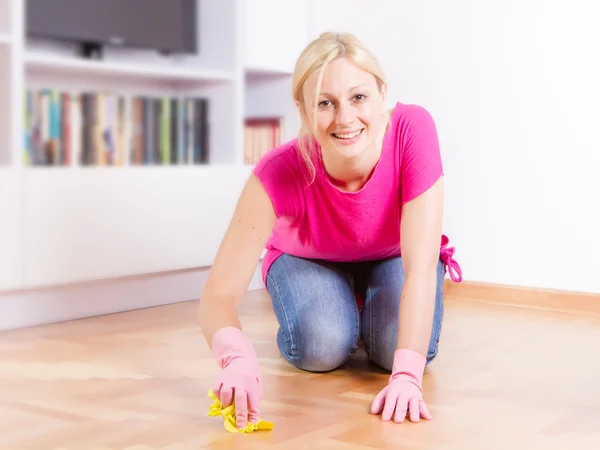 Young Woman Cleaning Home — Stock Photo, Image