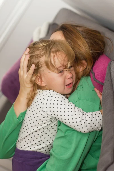 Triste infeliz chorando menina — Fotografia de Stock