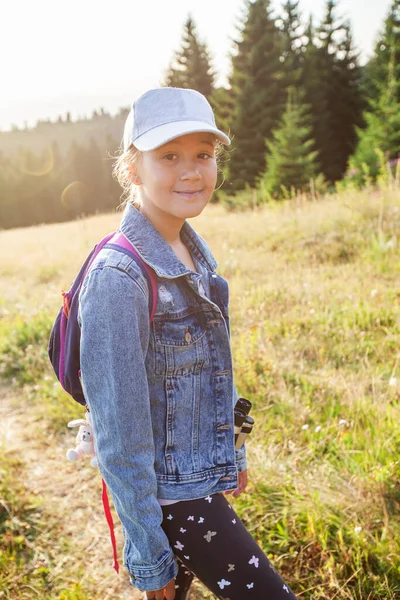 Happy Little Girl Hiker Smiling Child Outdoor Portrait Summer Day — Stock Photo, Image