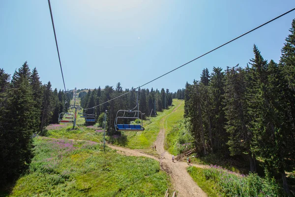 椅子电梯 夏季全景观光 美丽的Kopaonik山 塞尔维亚 — 图库照片