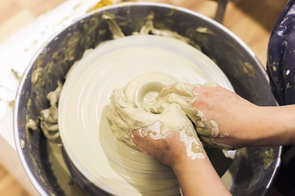 Female Pottery Artist Working Clay Pottery Wheel Art Workshop — Stock Photo, Image