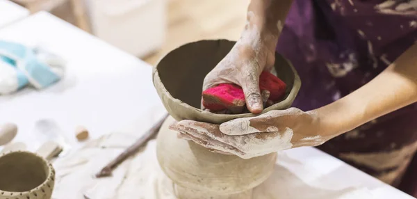 Pottery Workshop Female Ceramic Artist Hands Creative Hand Made Craft — Stock Photo, Image