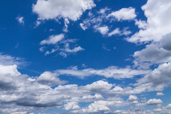 Blauer Himmel — Stockfoto