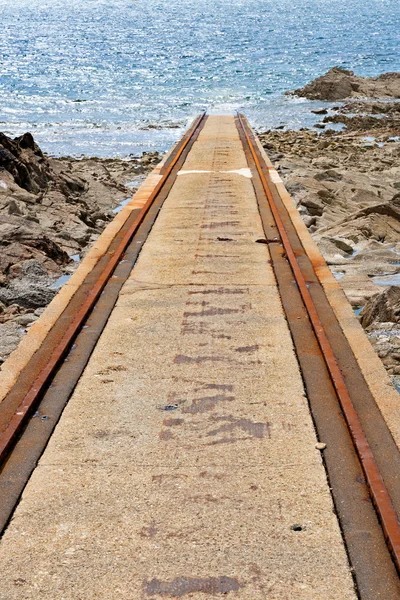 Rails pour bateau de sauvetage à Goury, Normandie — Photo