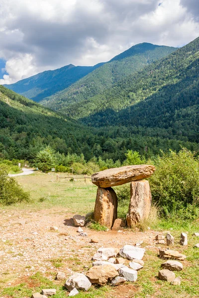 Dolmen in the Spanish Pyrenees — Stock Photo, Image