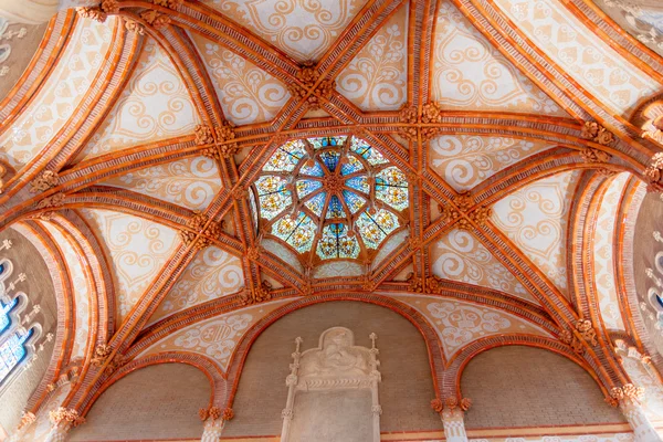 Détails de plafond à l'hôpital de Sant Pau, Barcelone — Photo