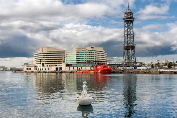 BARCELONA, ESPAÑA - 2 DE MAYO: Port Vell el 2 de mayo de 2014 en Barcelona . — Foto de Stock