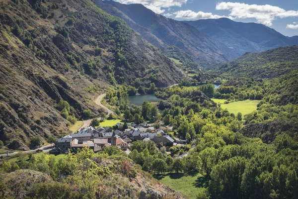 Luchtfoto Van Het Dorp Boren Catalaanse Pyreneeën — Stockfoto