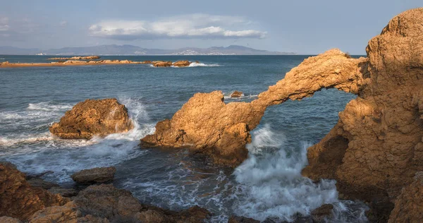 Naturlig Båge Vid Stranden Escala Katalonien — Stockfoto