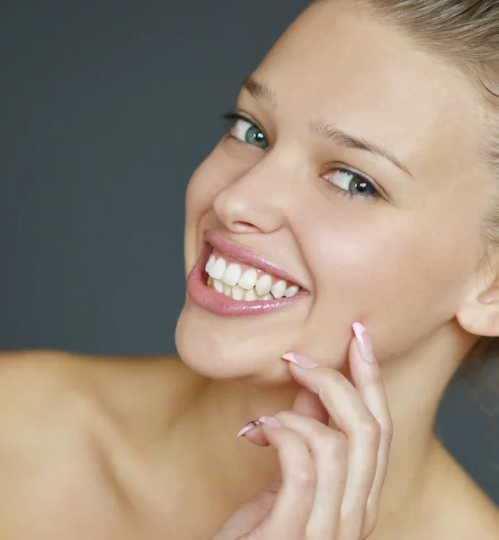 Mujer sonriente — Foto de Stock