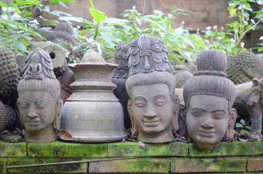 Buda.