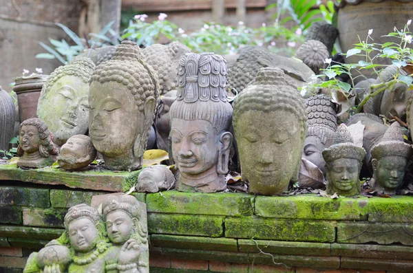 Buddha heads — Stock Photo, Image