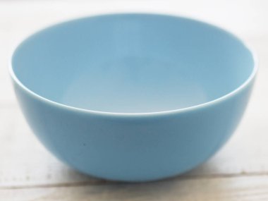 Yeni mavi kasenin yakın çekimi.