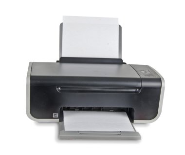 Yazıcı beyaz arkaplanda izole edildi