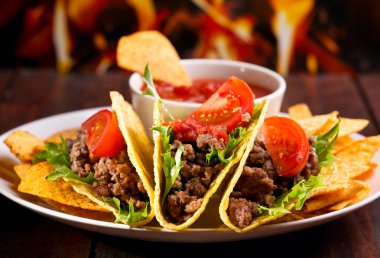 Plate with taco