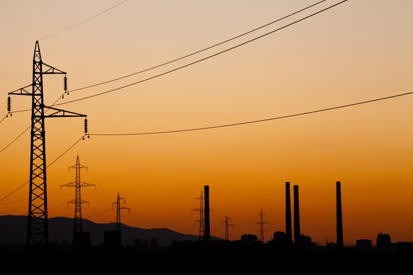 Stad in de schemering — Stockfoto