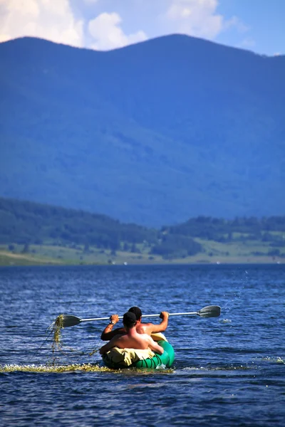 Lake with kayak — Stock Photo, Image