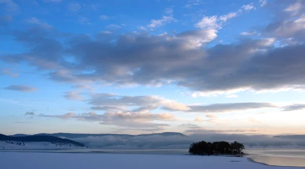 Ice lake in bulgaria — Stock Photo, Image