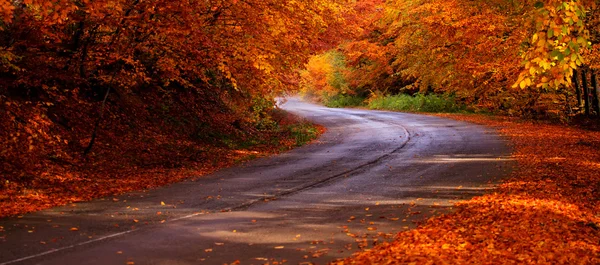 Rode weg — Stockfoto