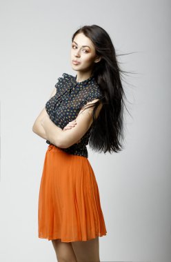 uzun saçlı esmer güzel