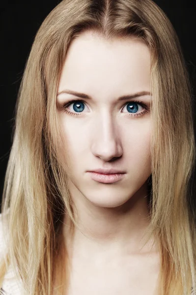 Schoonheid meisje gezicht close-up portret — Stockfoto