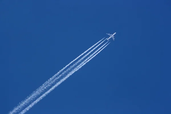 747 en el aire —  Fotos de Stock