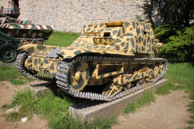 CV-35 tankette