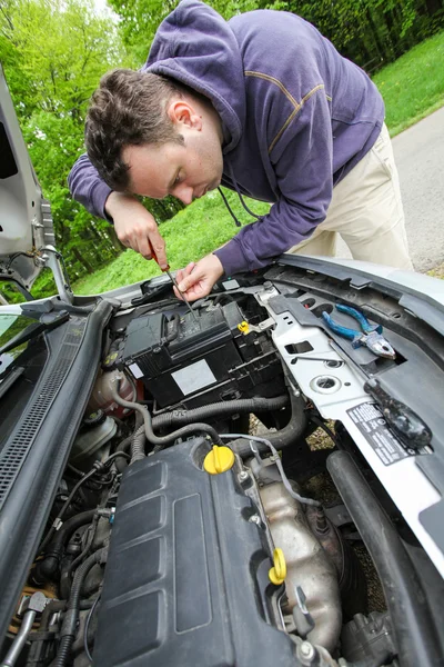 Car fixing — Stock Photo, Image