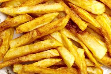 Tabakta patates kızartması