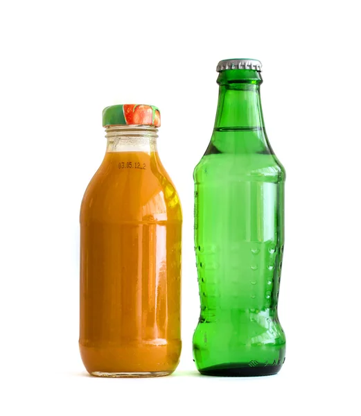 Bottiglia di vetro riempita con liquido — Foto Stock