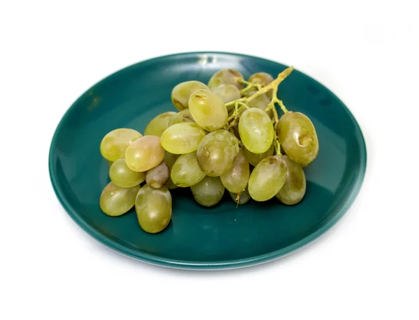 bunch of ripe grapes on a white background — 图库照片