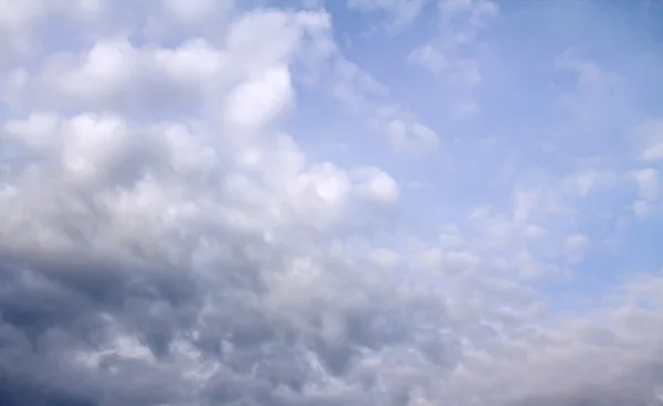 Fluffy clouds — Stock Photo, Image