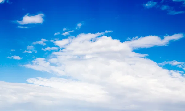 Blå himmel skyer - Stock-foto