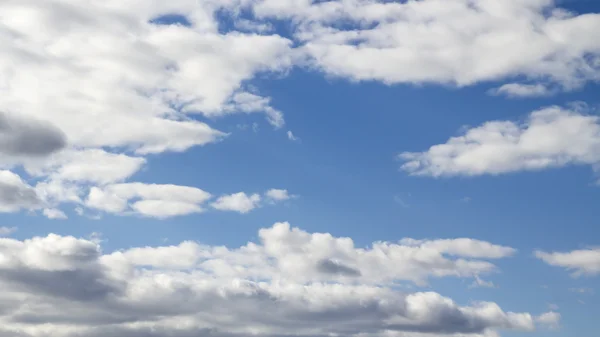 Nuvole di cielo blu — Foto Stock