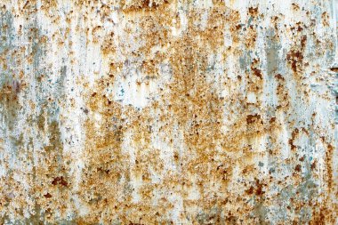 Eski paslı metal plaka