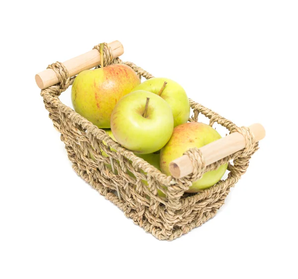 Ripe apples in basket — Stock Photo, Image