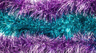 mavi ve mor tinsel flamalar