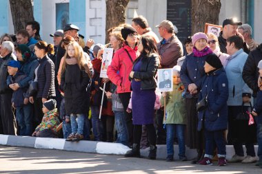 Petropavlovsk, Kazakistan - 9 Mayıs 2021: Kazakistan 'da insanlar Zafer Günü' nü kutluyor.