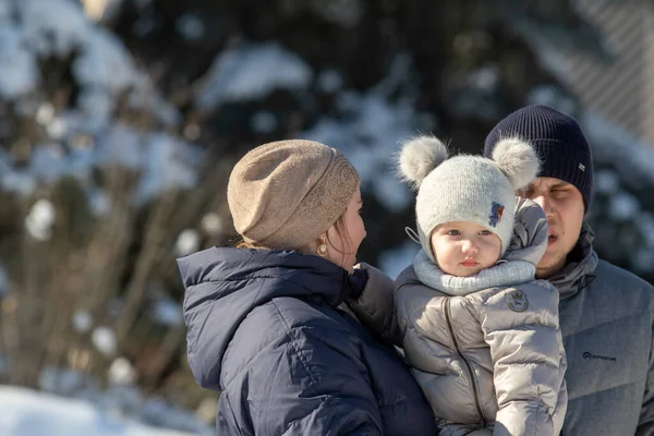 Pietropawłowsk Kazachstan Marca 2022 Zbliżenie Dzieci Tłumie Akcja Dzieci Siedzą — Zdjęcie stockowe