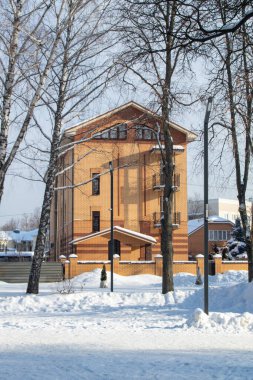 Lipetsk, Rusya - 18 Şubat 2022: Çok katlı binalar, kış şehirleri.