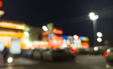 Sokak lambaları bulanık. Odaklanamayan duvar kağıdı. Bokeh etkisi. Neşeli arkaplan.