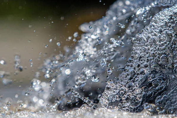 Salpicos Água Fonte Close Natureza Verão — Fotografia de Stock