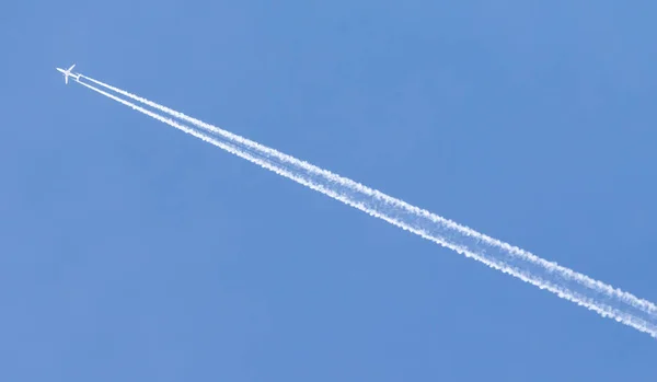 White Trace Plane Blue Sky — Stock Photo, Image
