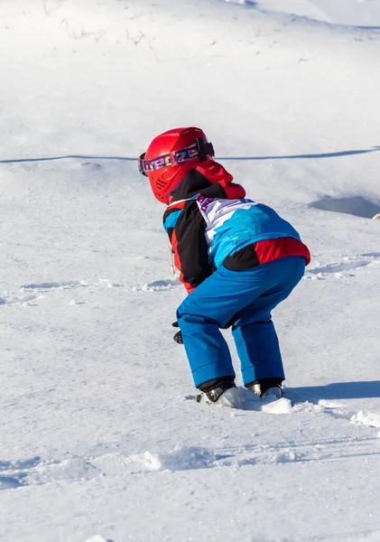 Sochi Rusia Enero 2022 Esquí Alpino Invierno Día Soleado Recreación — Foto de Stock