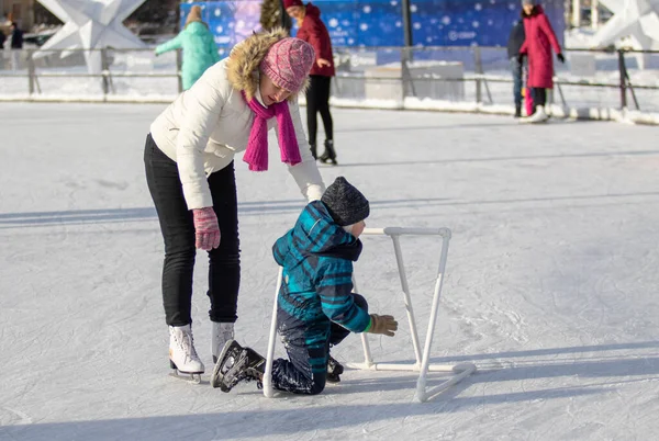 Moscow Russia January 2022 Ice Skating Christmas Break — Stock Photo, Image