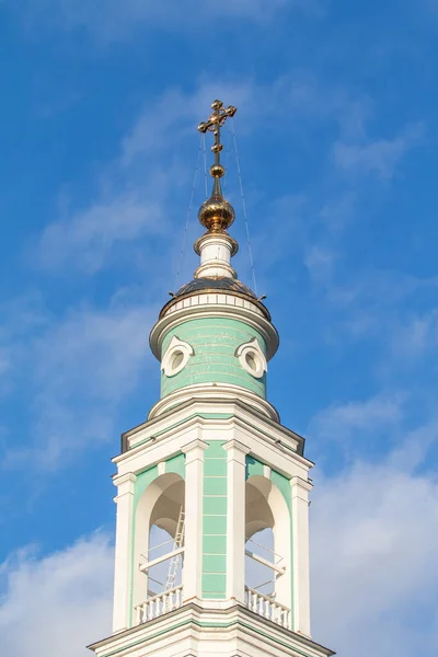 Domos Dorados Iglesia Ortodoxa Contra Cielo — Foto de Stock