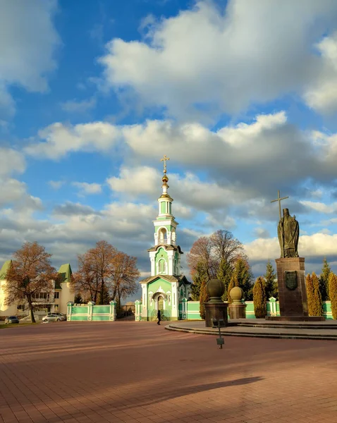 Христианская Православная Церковь Против Голубого Неба Пейзаж — стоковое фото