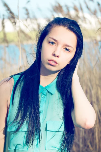 Young girl — Stock Photo, Image